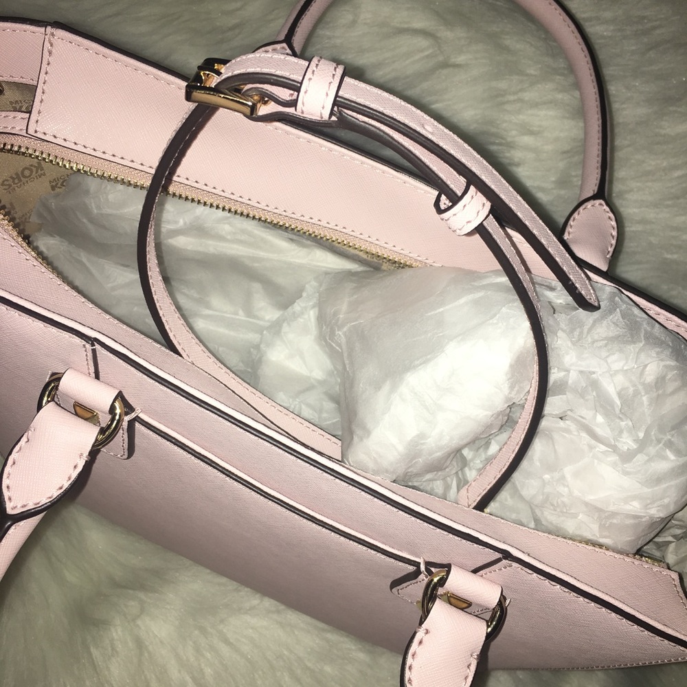 Michael Kors Sandrine Handbag❌sold❌ - Picture 6 of 6